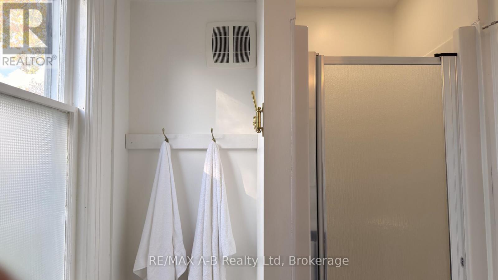 92 East Gore Street Property Photo 16