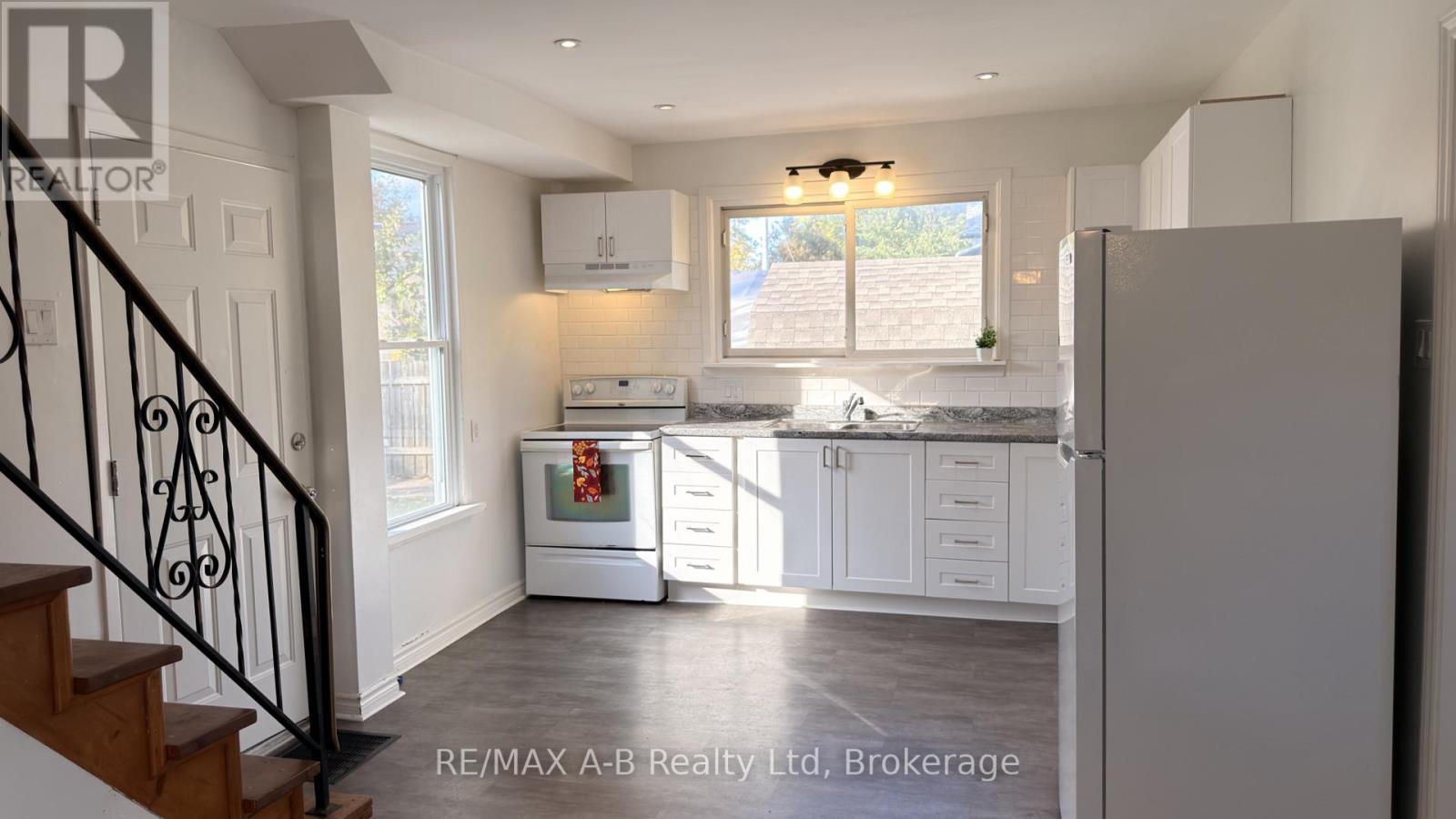 92 East Gore Street Property Photo 18