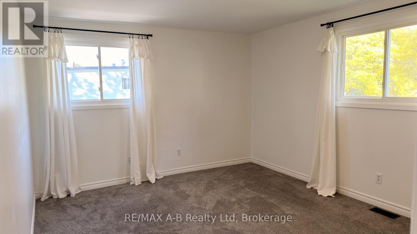 92 East Gore Street Property Photo 34
