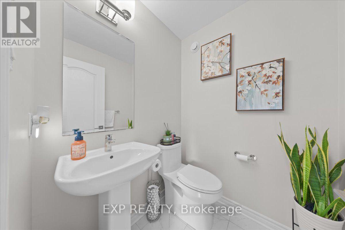 758 Cap Diamant Way Property Photo 4