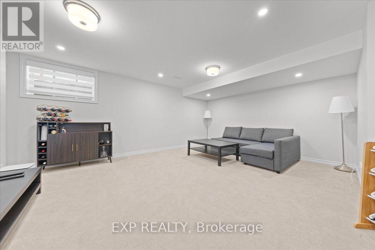 758 Cap Diamant Way Property Photo 31