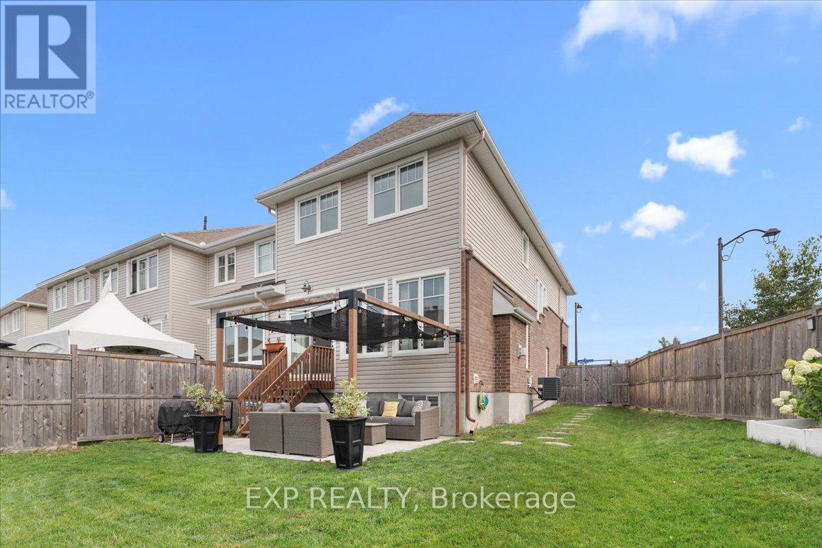 758 Cap Diamant Way Property Photo 37