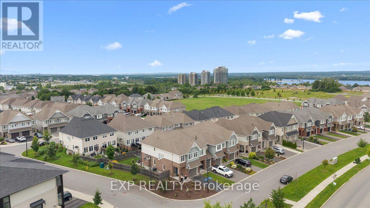 758 Cap Diamant Way Property Photo 41