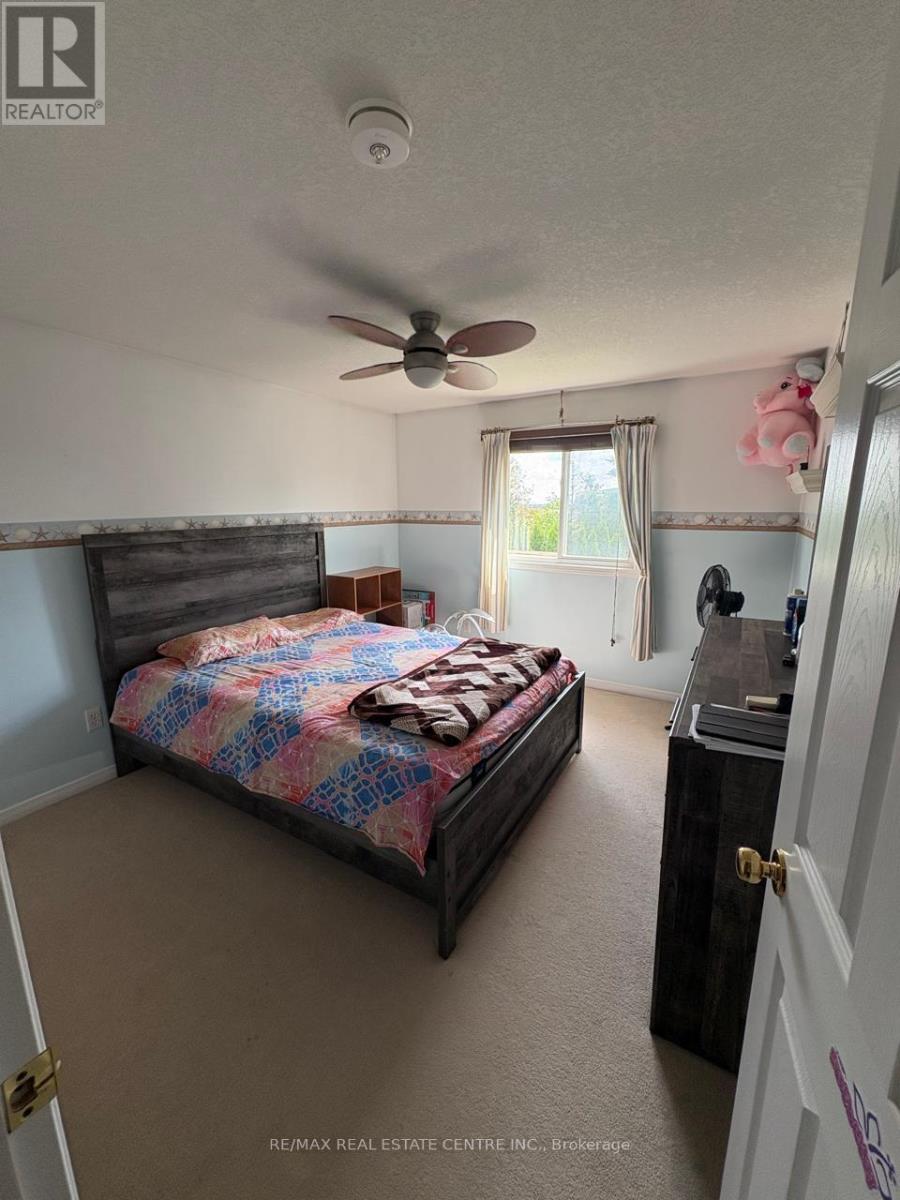 304 Purple Sage Crescent Property Photo 10
