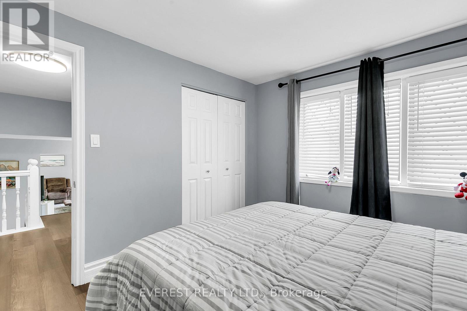 3992 Longfellow Avenue Property Photo 16