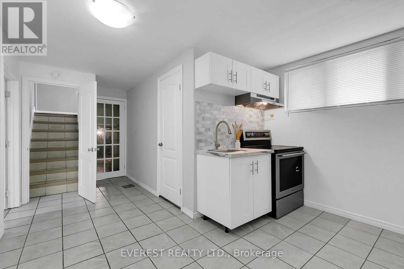 3992 Longfellow Avenue Property Photo 23