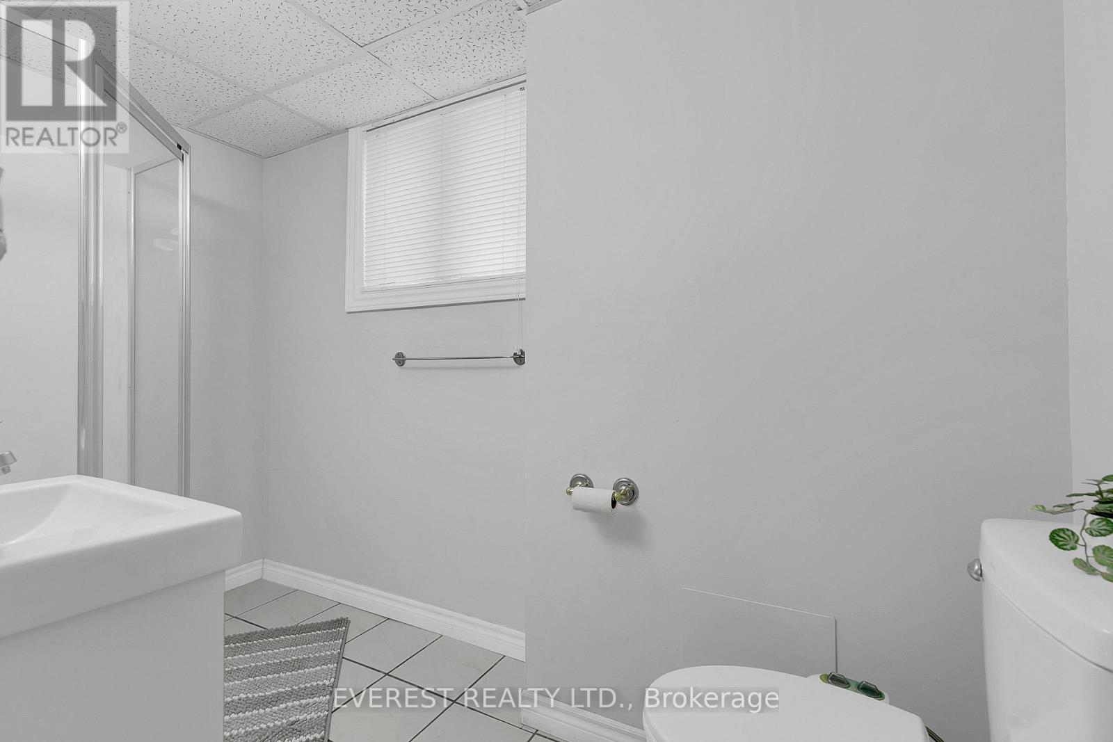 3992 Longfellow Avenue Property Photo 28