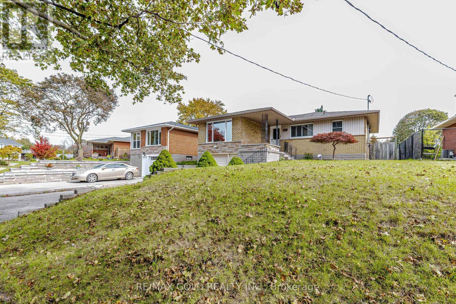 49 Kenneth Avenue Property Photo 2