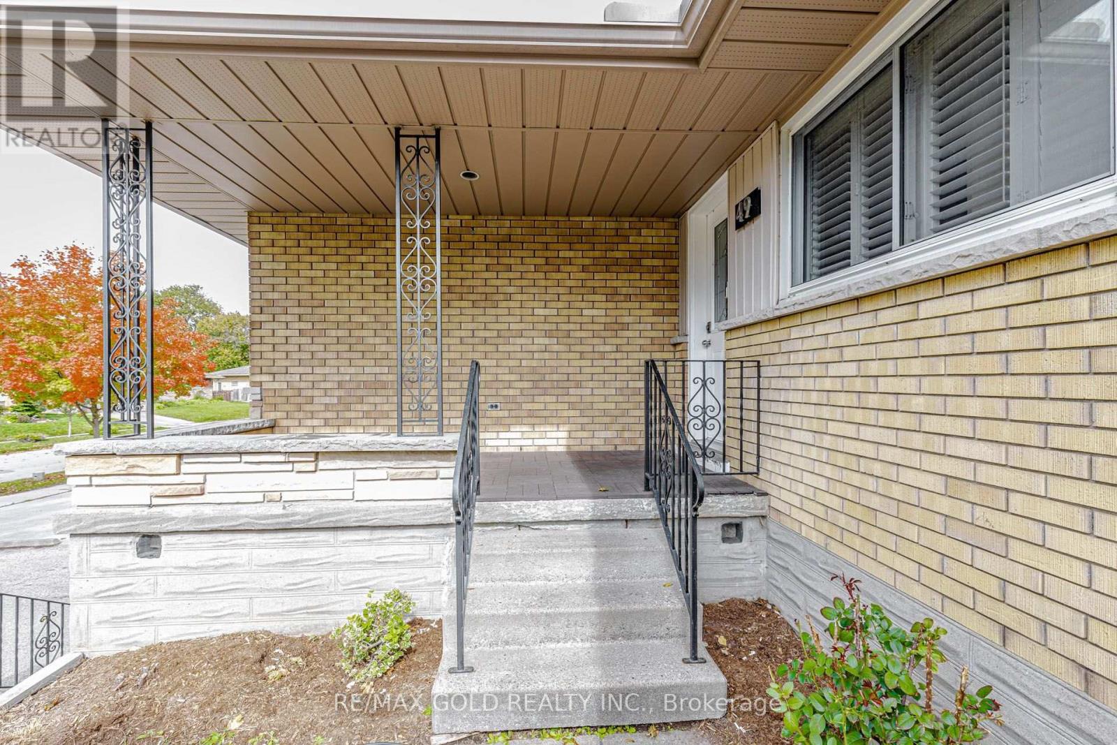 49 Kenneth Avenue Property Photo 6