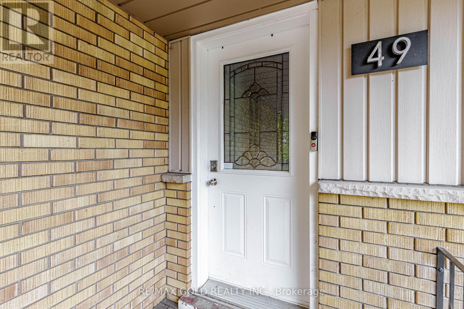 49 Kenneth Avenue Property Photo 8