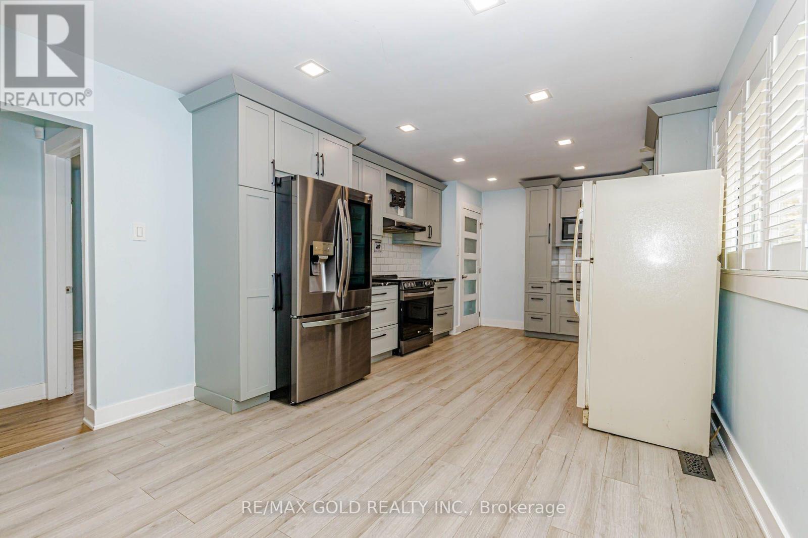 49 Kenneth Avenue Property Photo 10