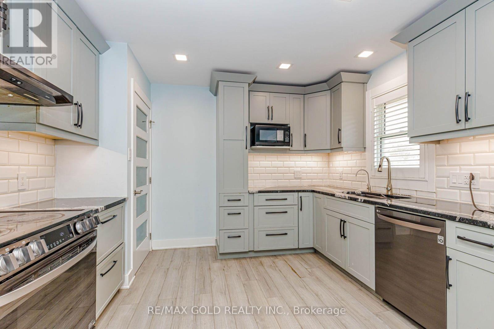 49 Kenneth Avenue Property Photo 12