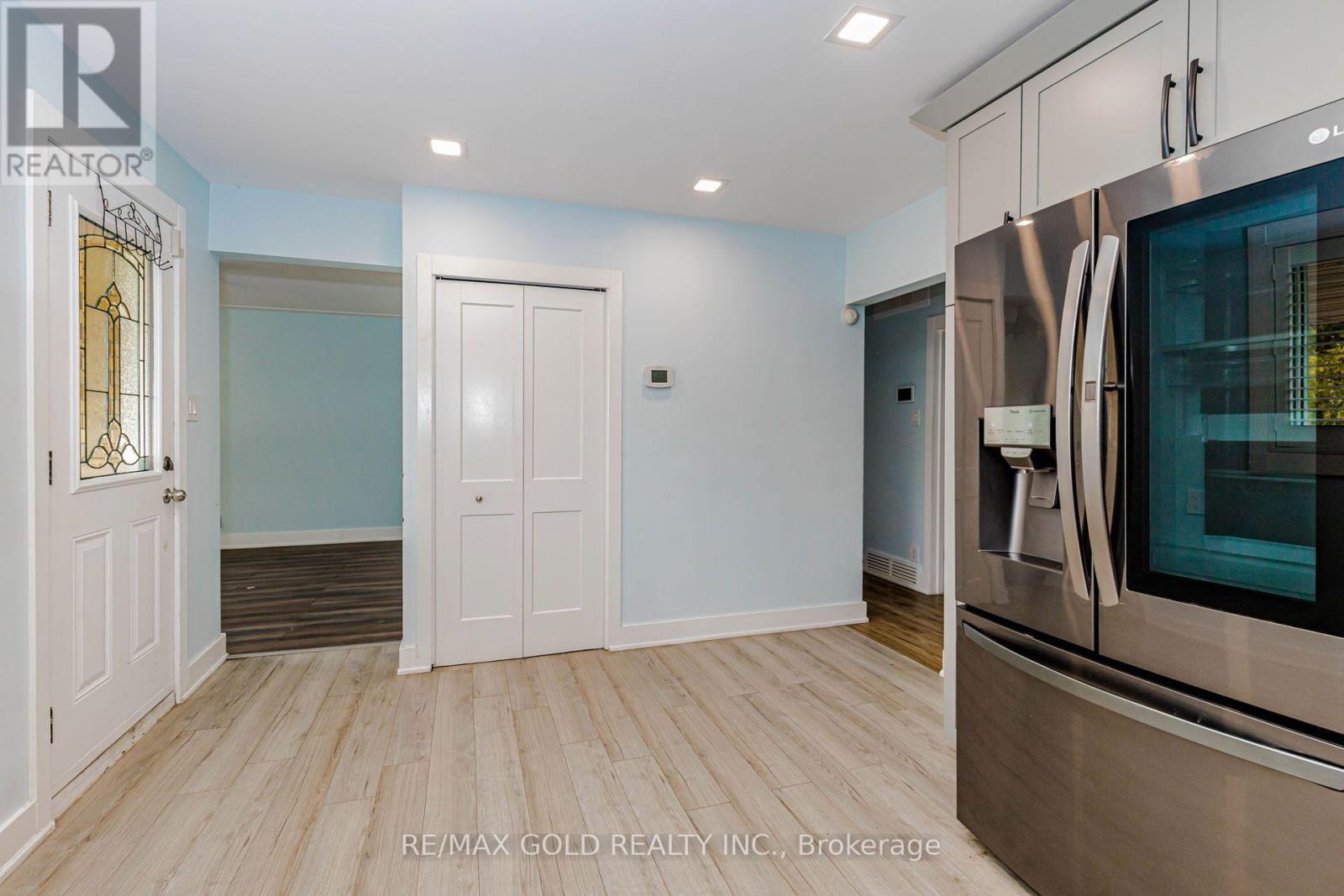 49 Kenneth Avenue Property Photo 15