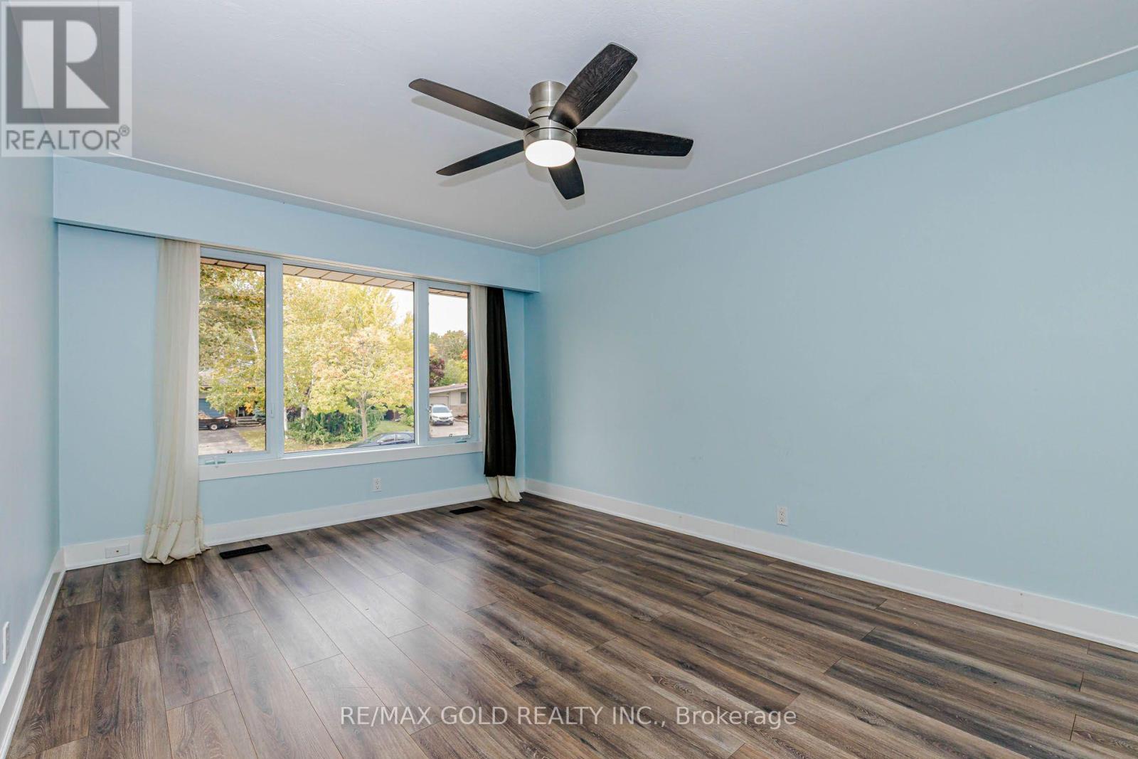 49 Kenneth Avenue Property Photo 17