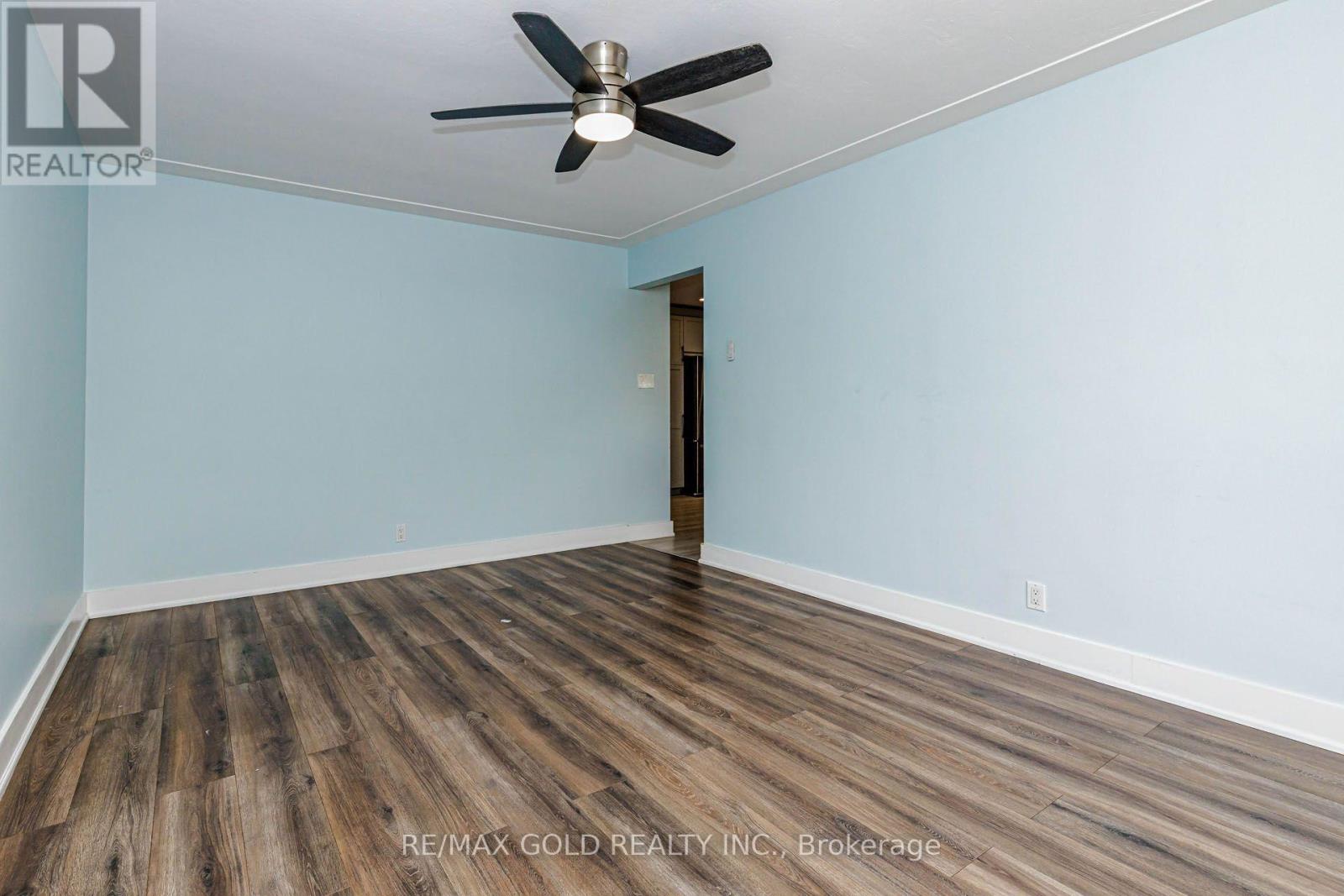 49 Kenneth Avenue Property Photo 18