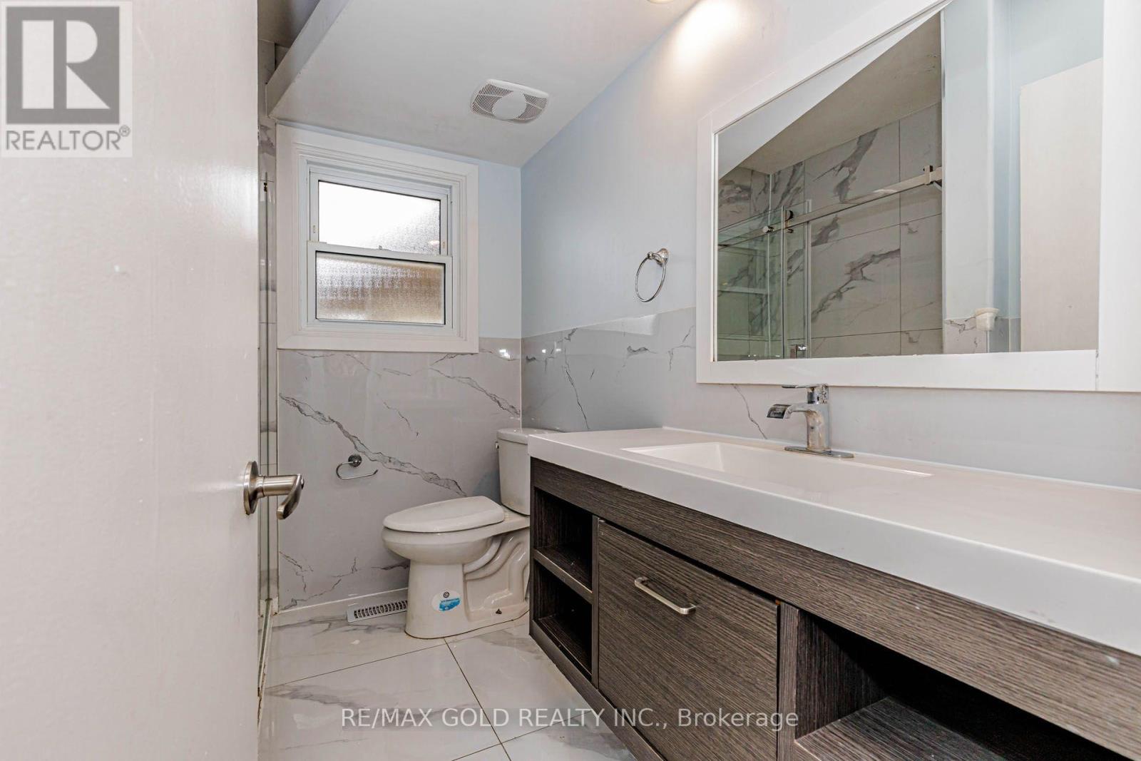 49 Kenneth Avenue Property Photo 21