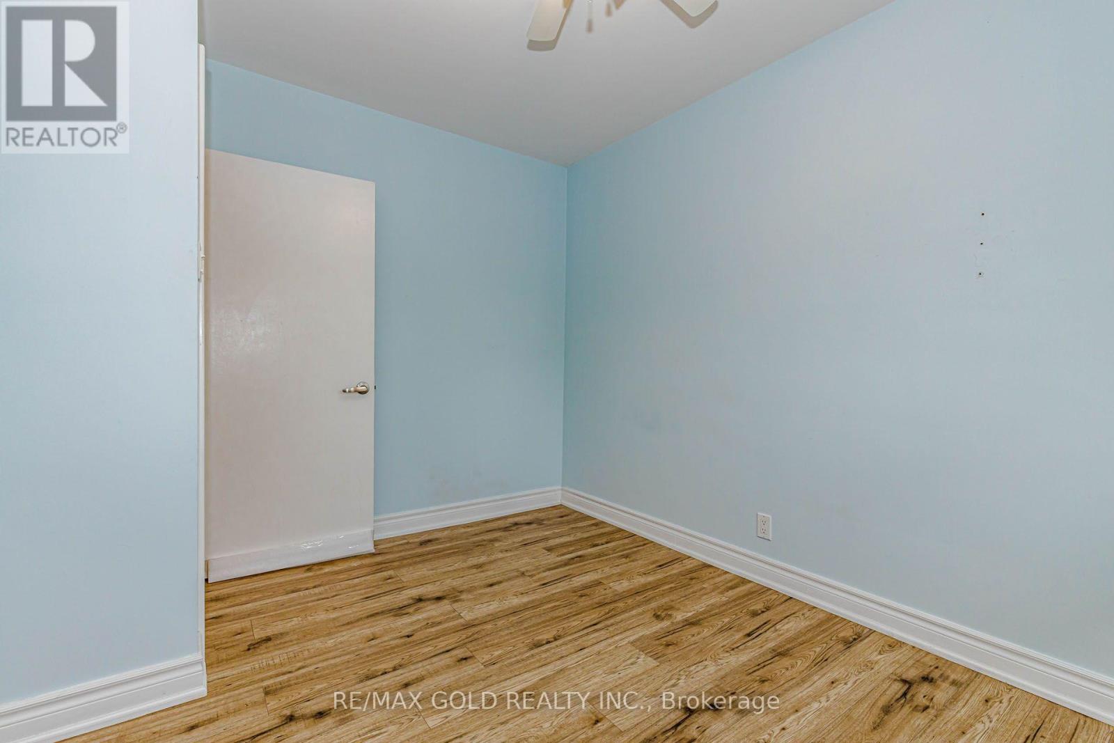 49 Kenneth Avenue Property Photo 28