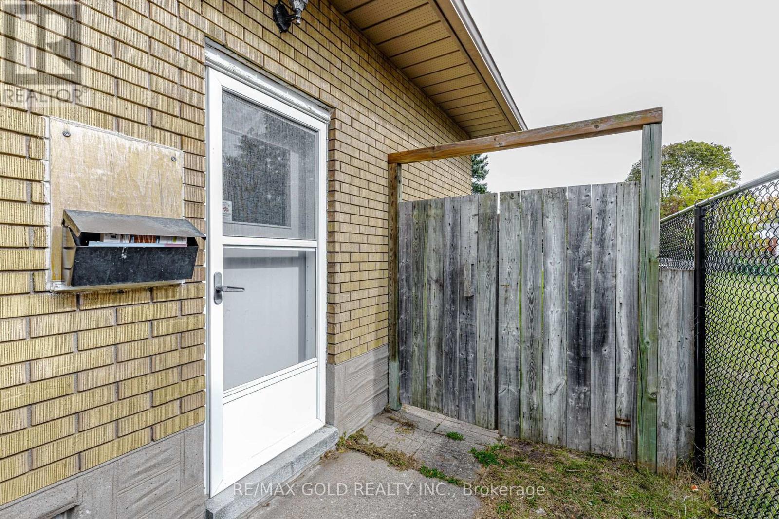 49 Kenneth Avenue Property Photo 29