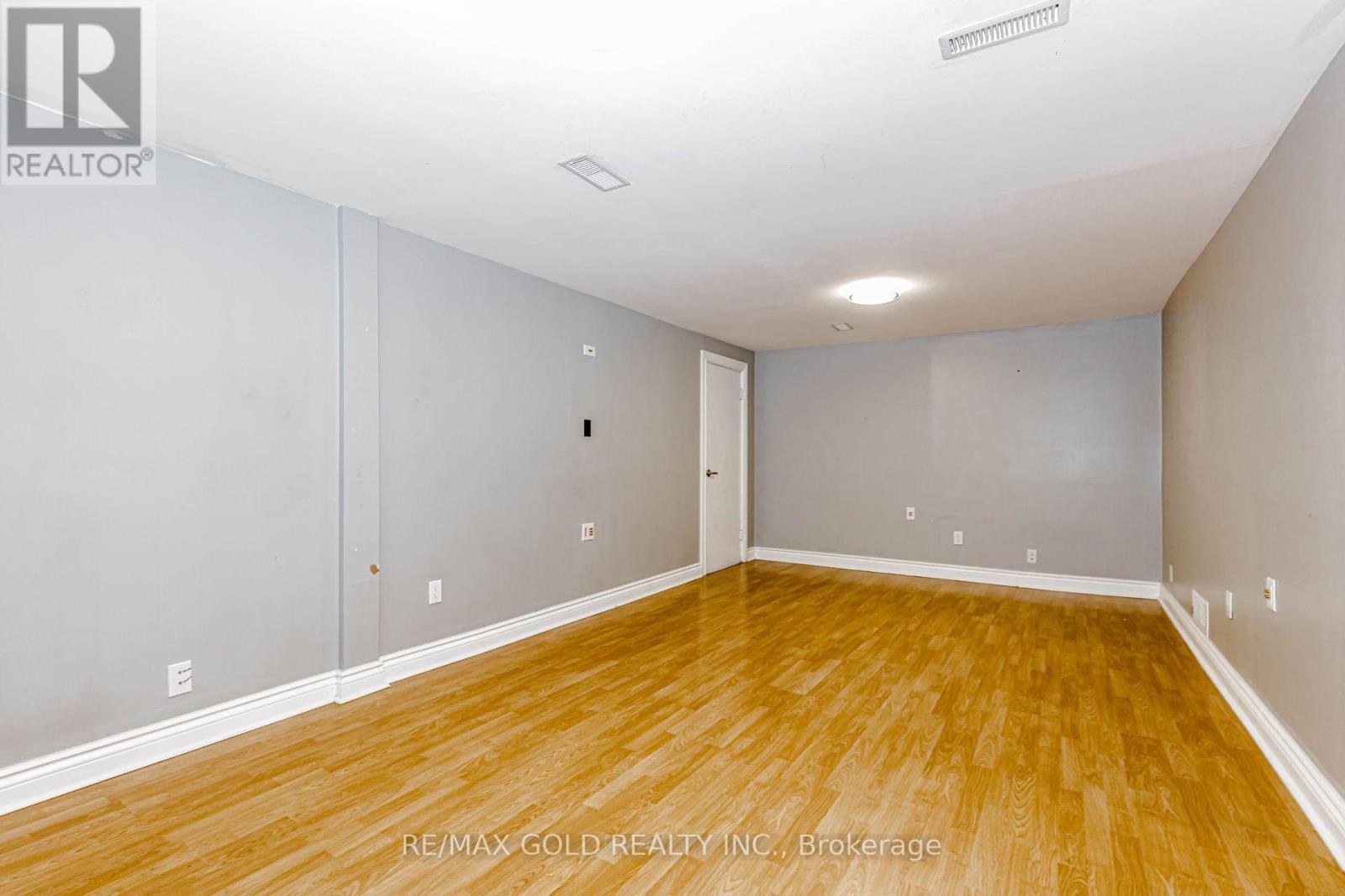 49 Kenneth Avenue Property Photo 34