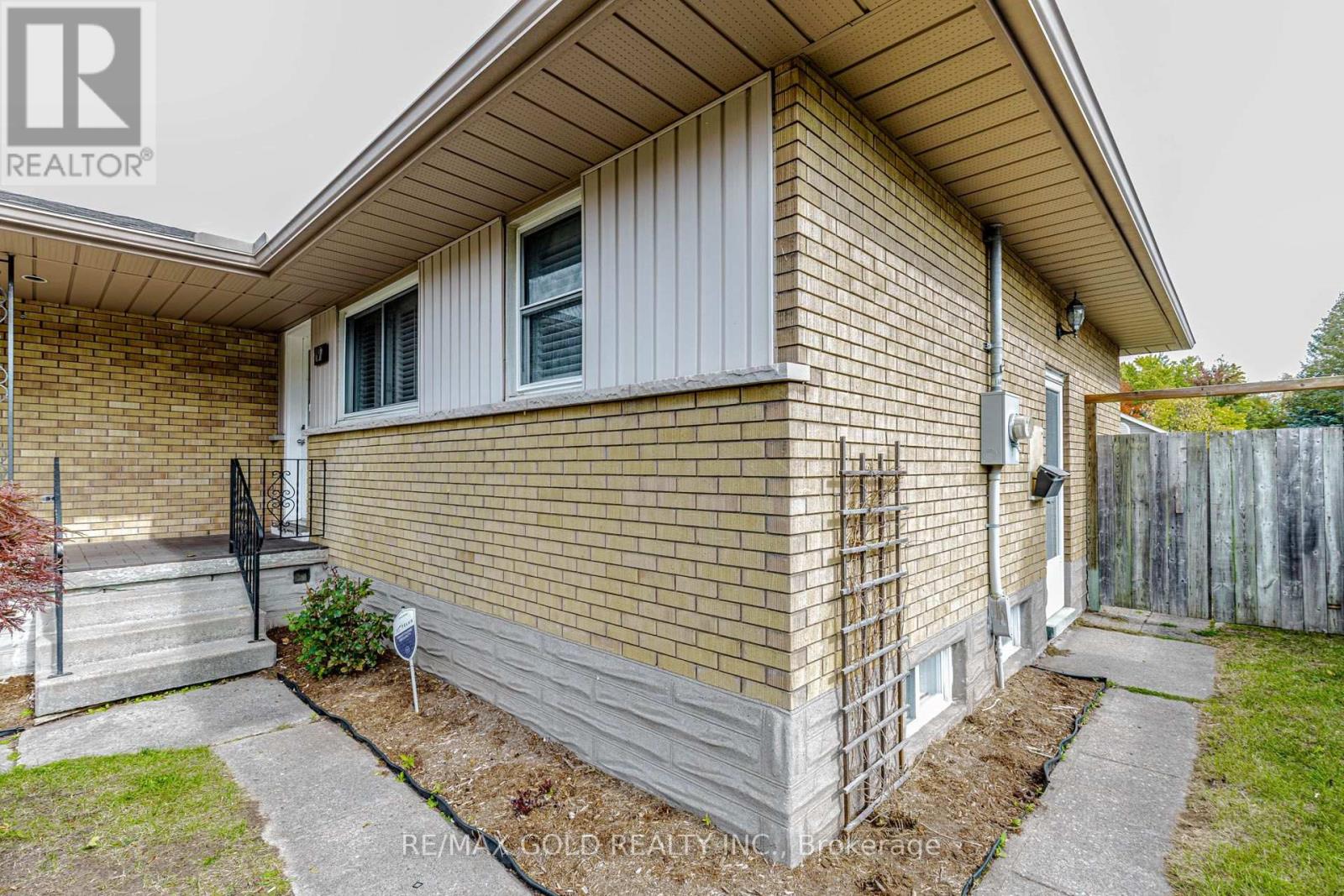 49 Kenneth Avenue Property Photo 39