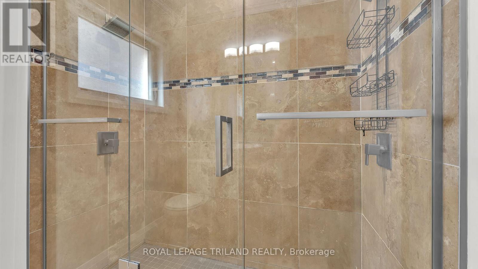 205 Erie Street Property Photo 5