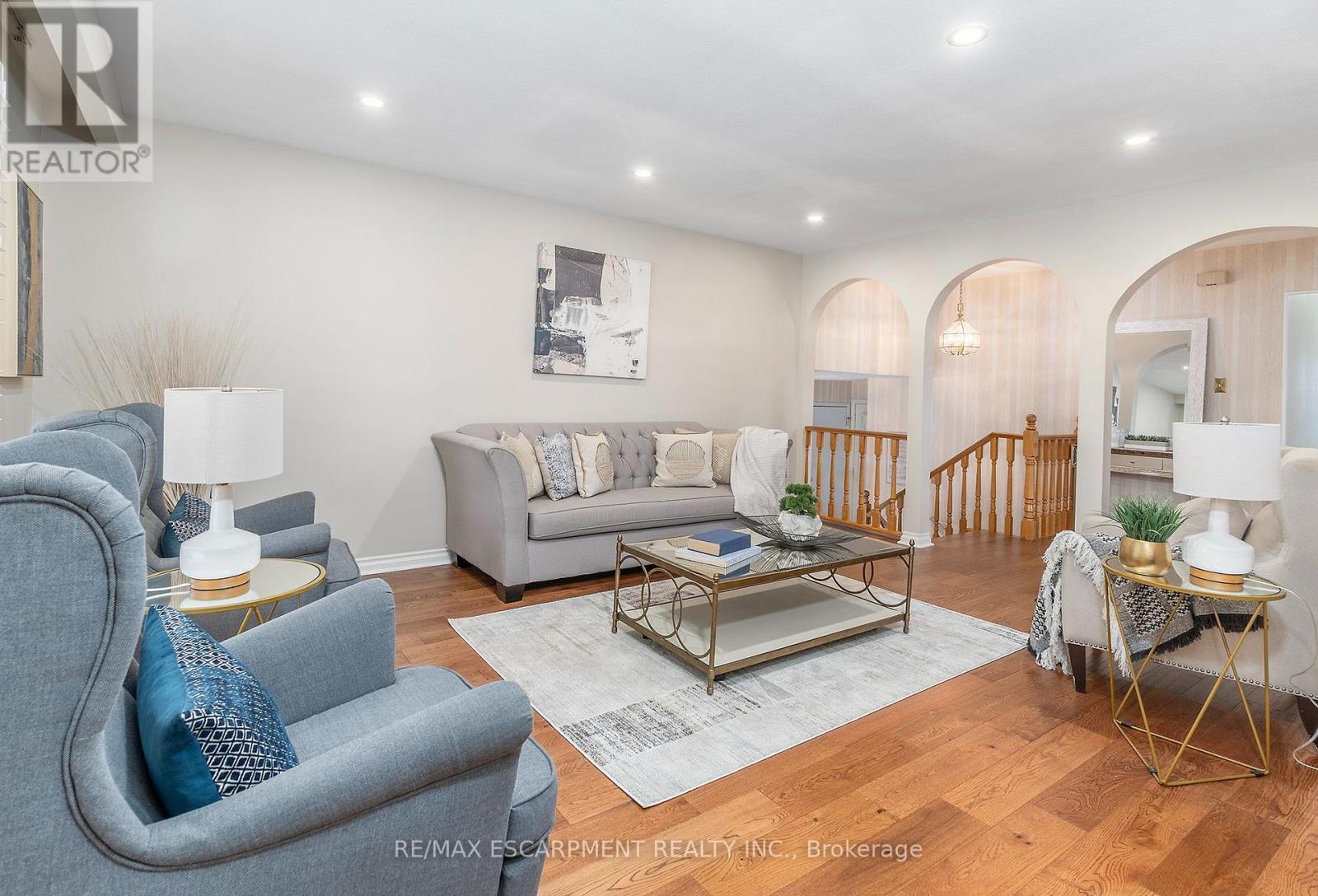 21 Green Forest Drive Property Photo 6