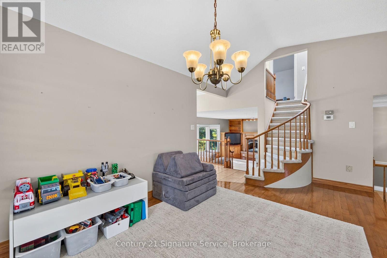 11 Fuller Crescent Property Photo 22