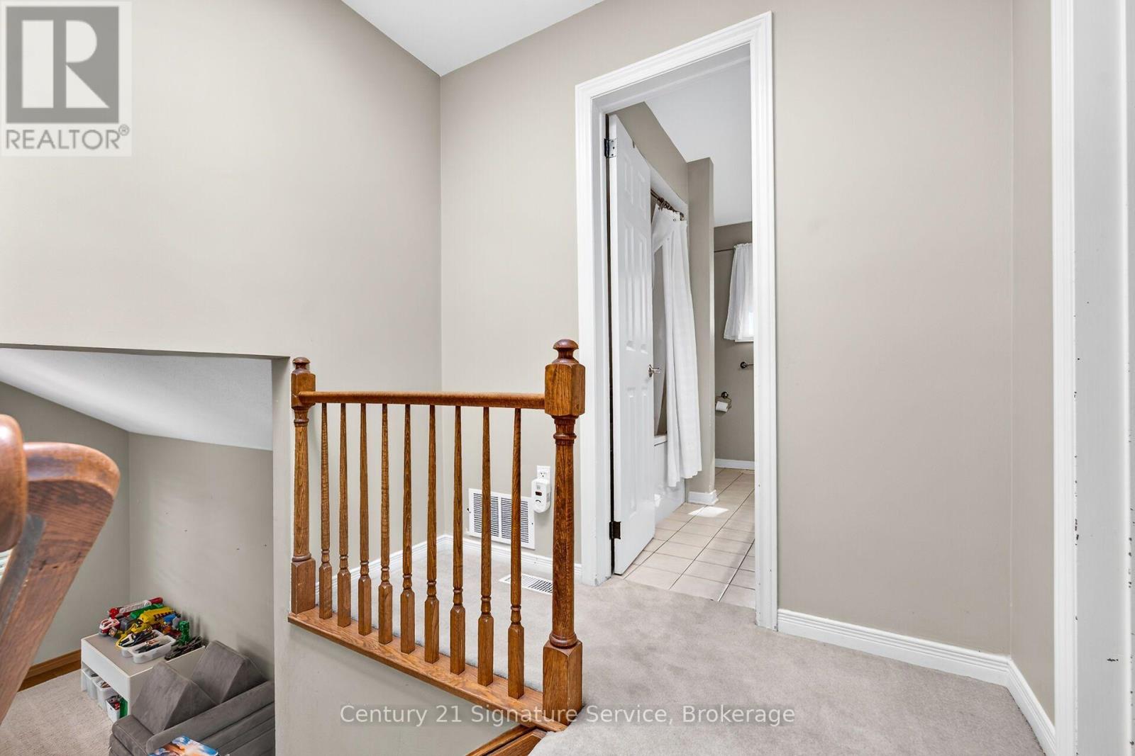 11 Fuller Crescent Property Photo 24