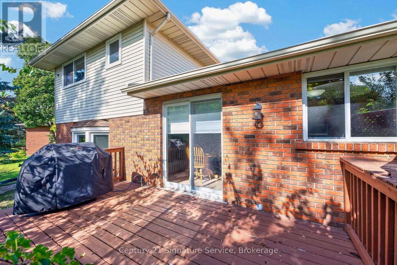 11 Fuller Crescent Property Photo 44