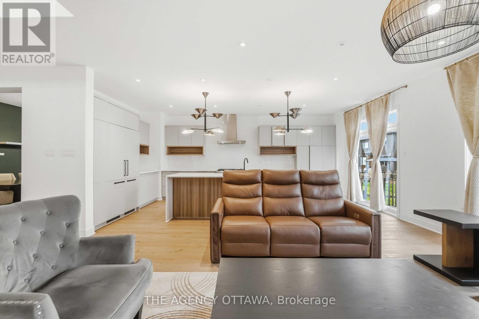 124 Dun Skipper Drive Property Photo 12