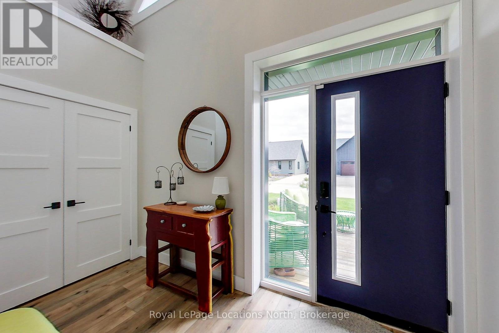 30 Gordon Crescent Property Photo 2