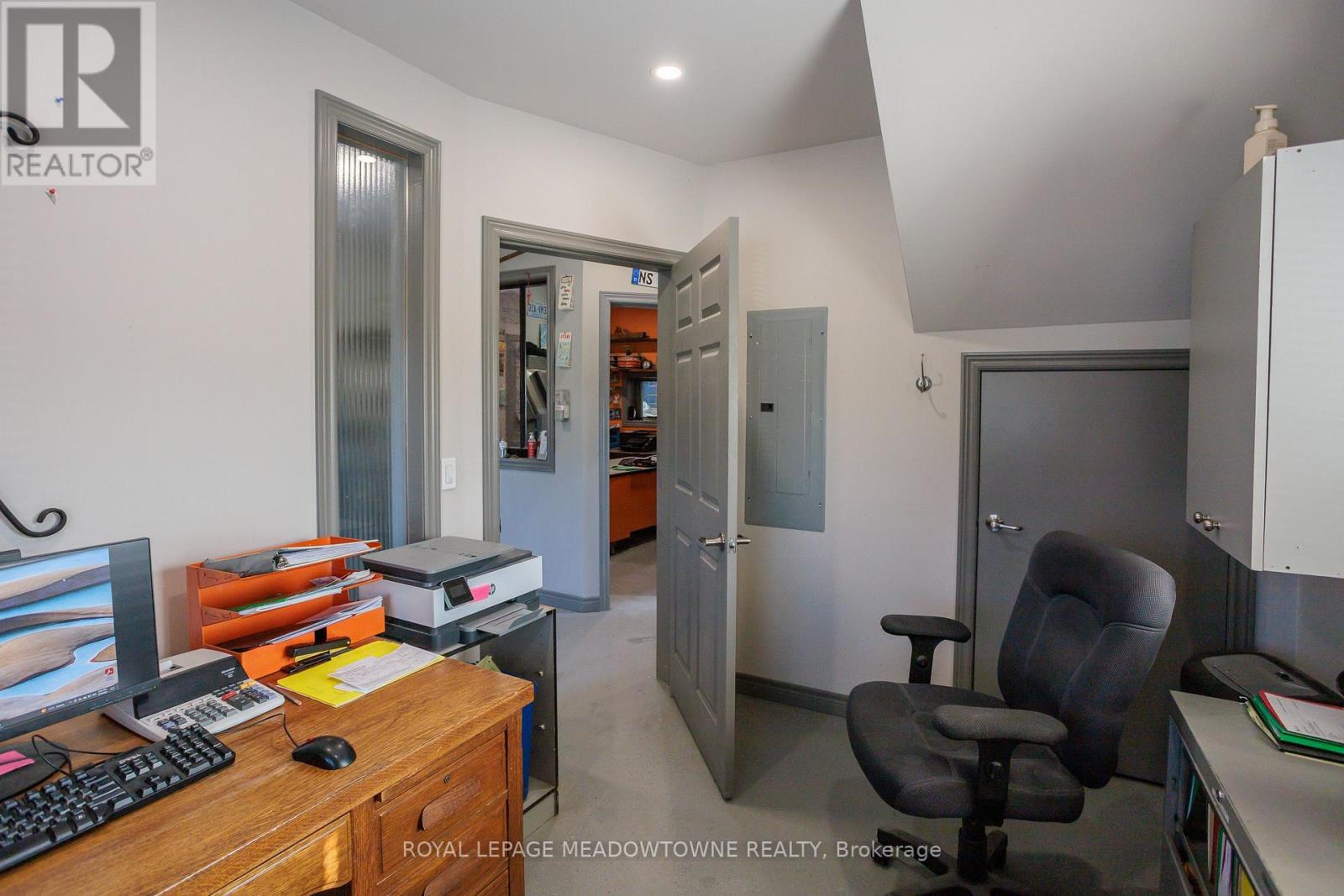 4931 7th Line Property Photo 14