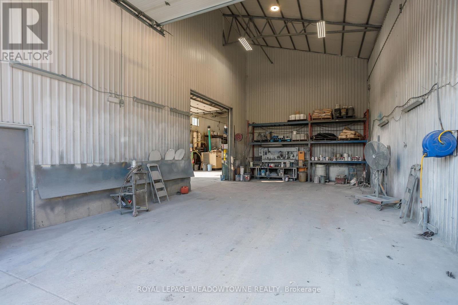 4931 7th Line Property Photo 17