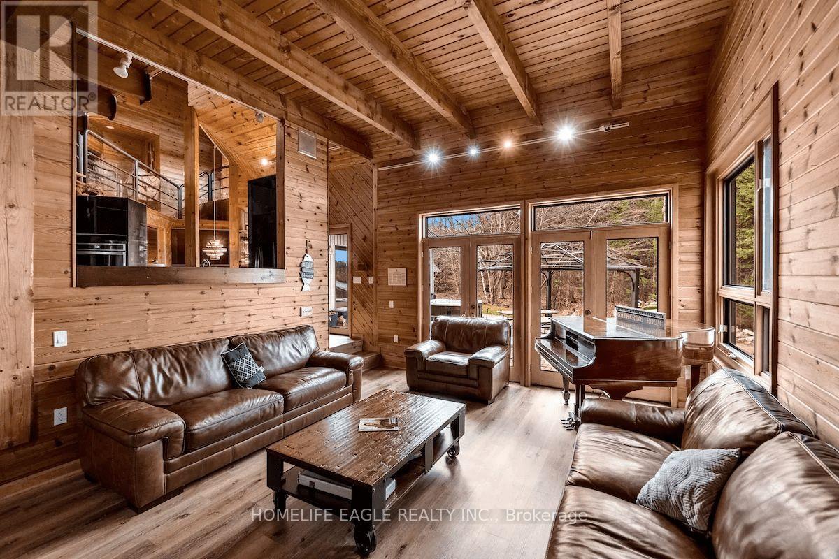 1092 South Clear Lake Road Property Photo 15