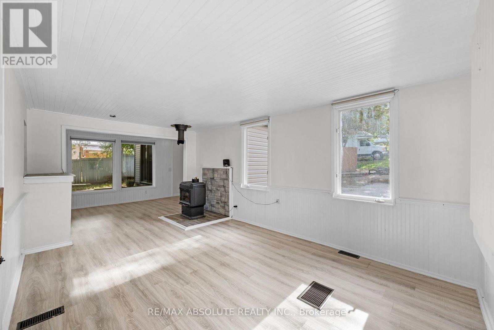 903 River Road Property Photo 23