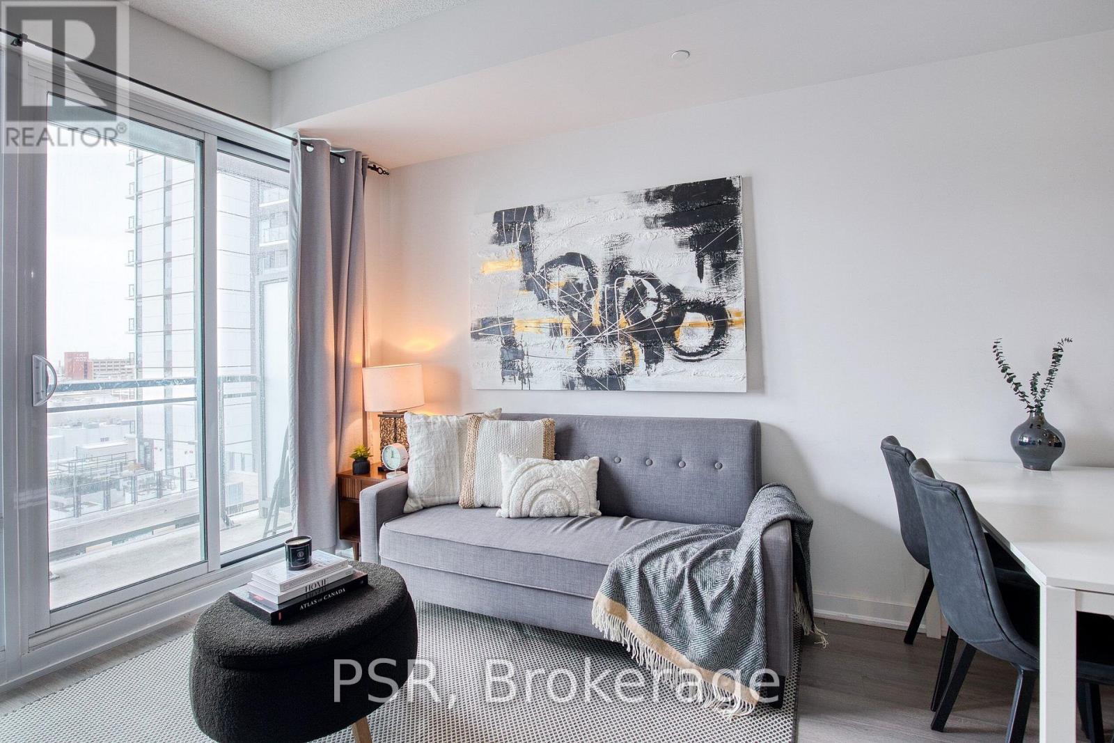 806 - 85 Duke Street W Property Photo 11