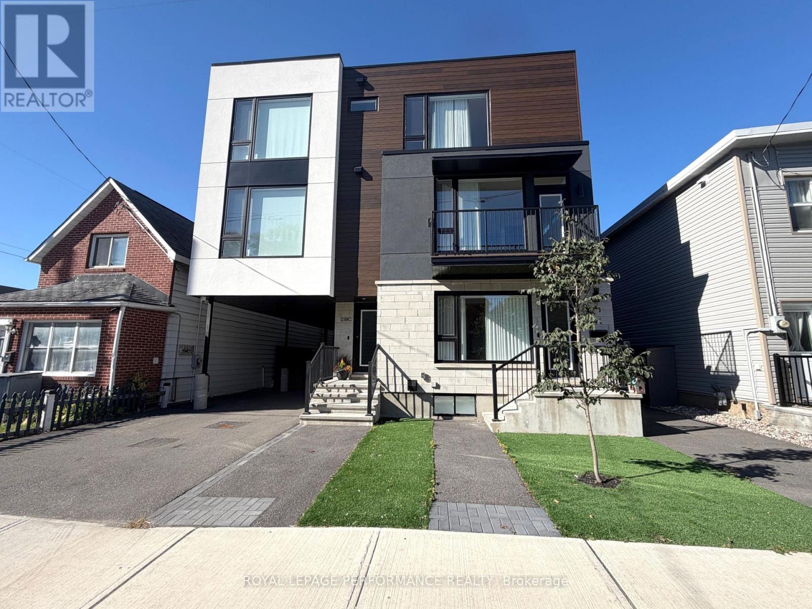 A/b - 238 Lebreton Street N Property Photo 1