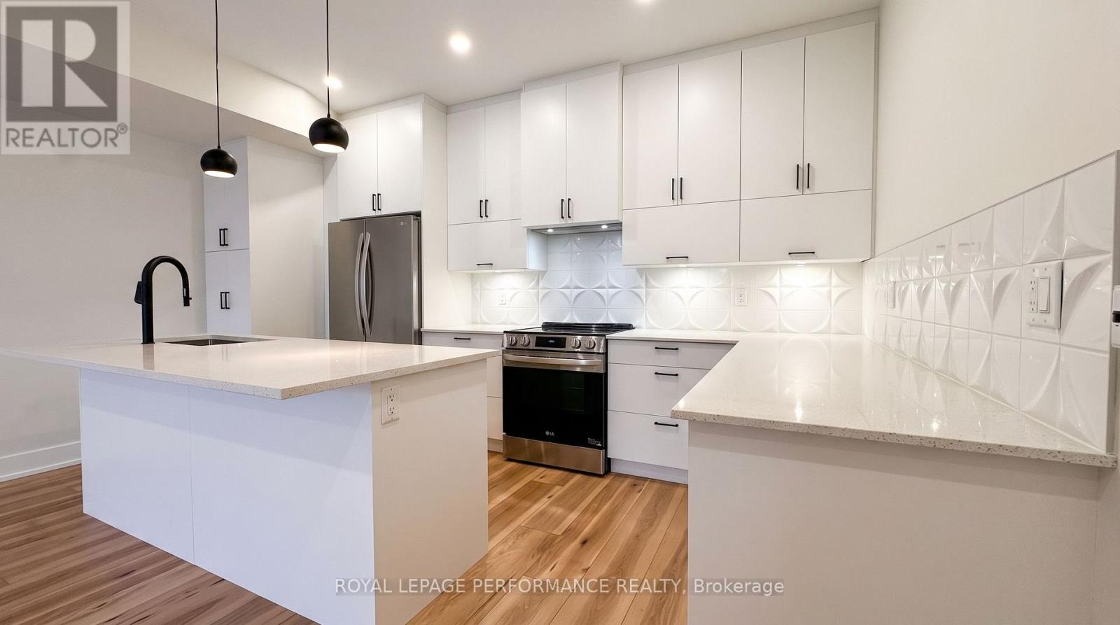 A/b - 238 Lebreton Street N Property Photo 15
