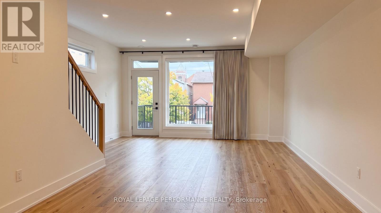 A/b - 238 Lebreton Street N Property Photo 19