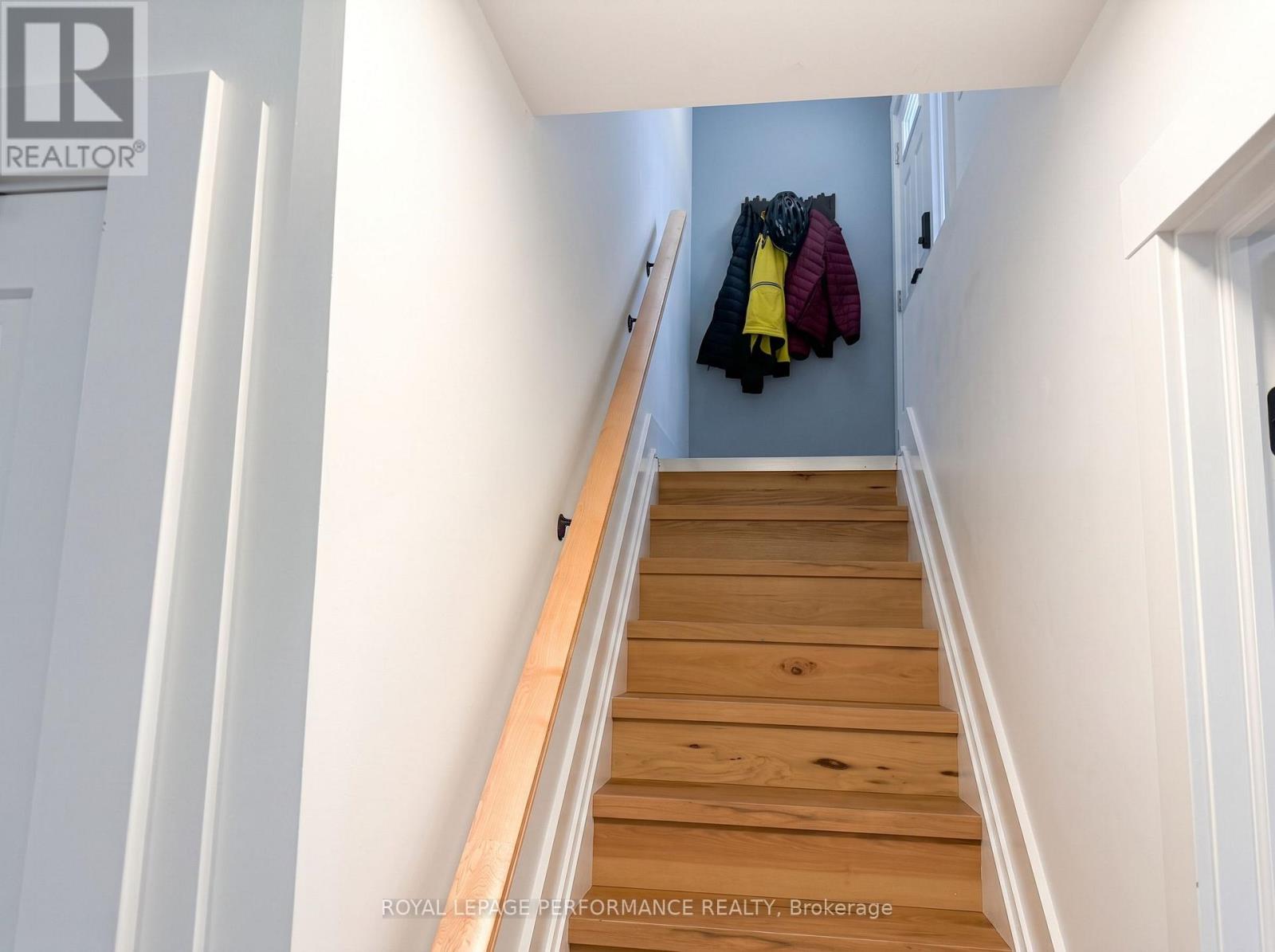 A/b - 238 Lebreton Street N Property Photo 34