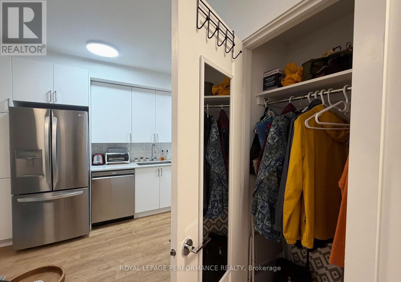 A/b - 238 Lebreton Street N Property Photo 38