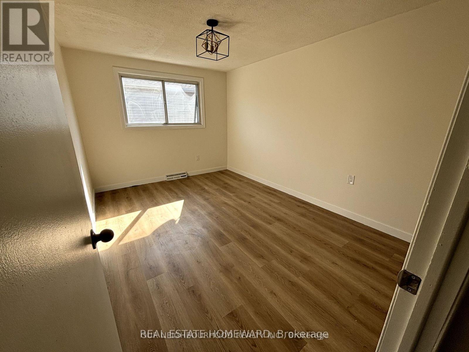 Unit A - 107 Endicott Terrace Property Photo 10