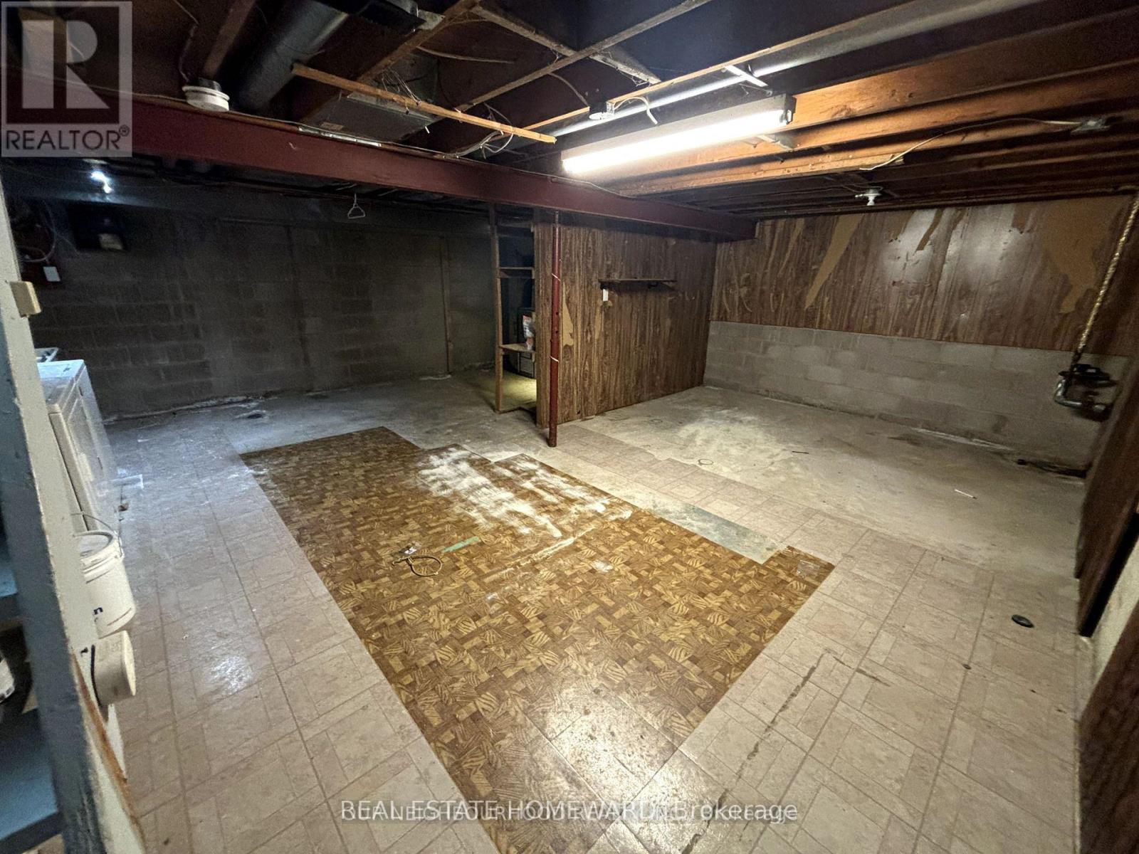 Unit A - 107 Endicott Terrace Property Photo 16