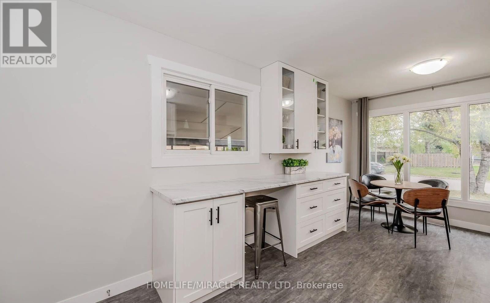 10 Greenwood Avenue Property Photo 18