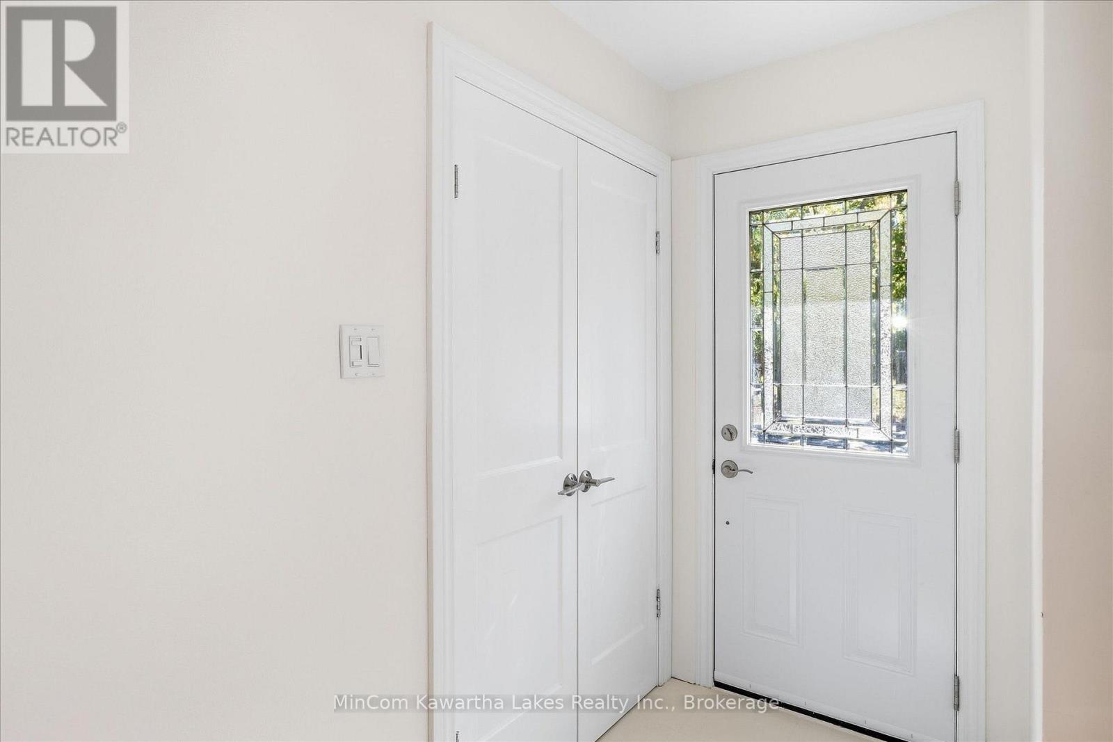 398 Applegrove Avenue Property Photo 5