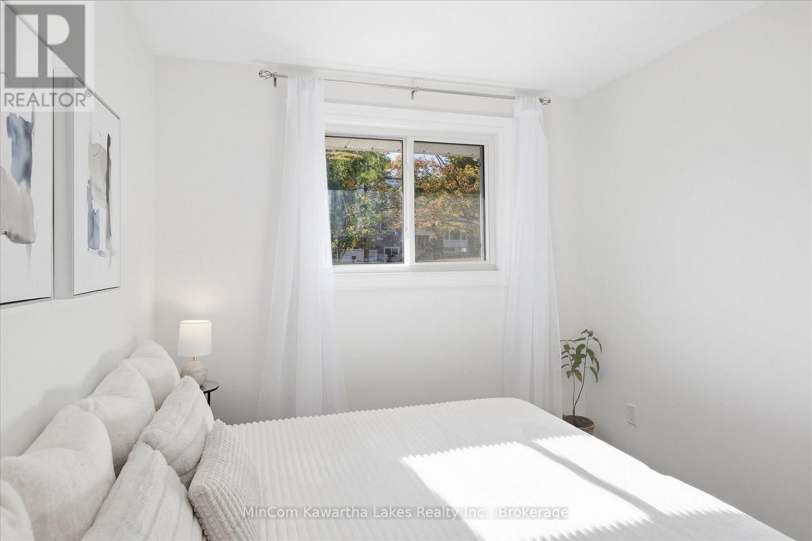 398 Applegrove Avenue Property Photo 18