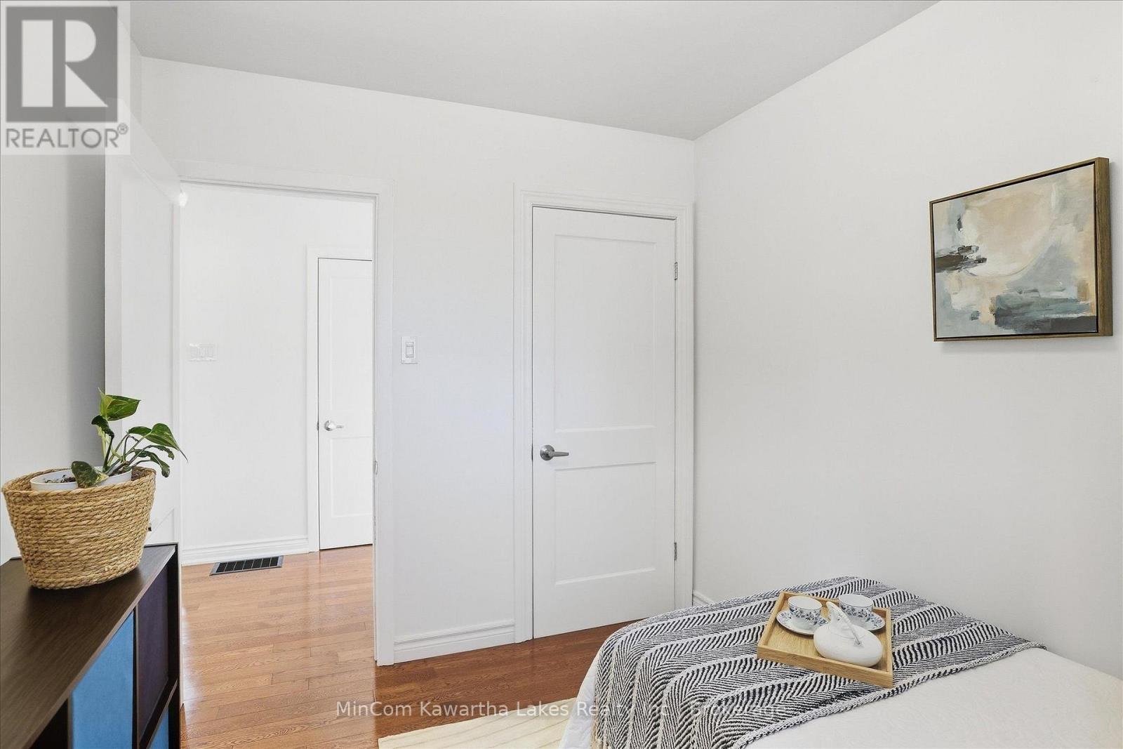 398 Applegrove Avenue Property Photo 24