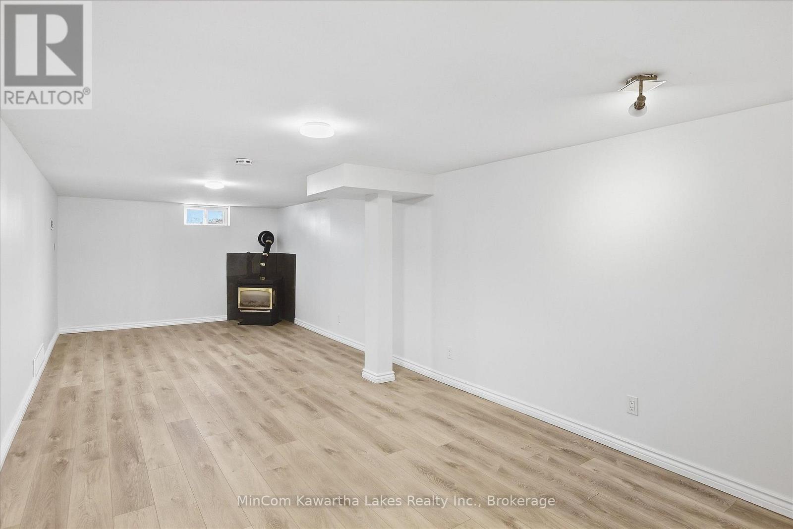 398 Applegrove Avenue Property Photo 25