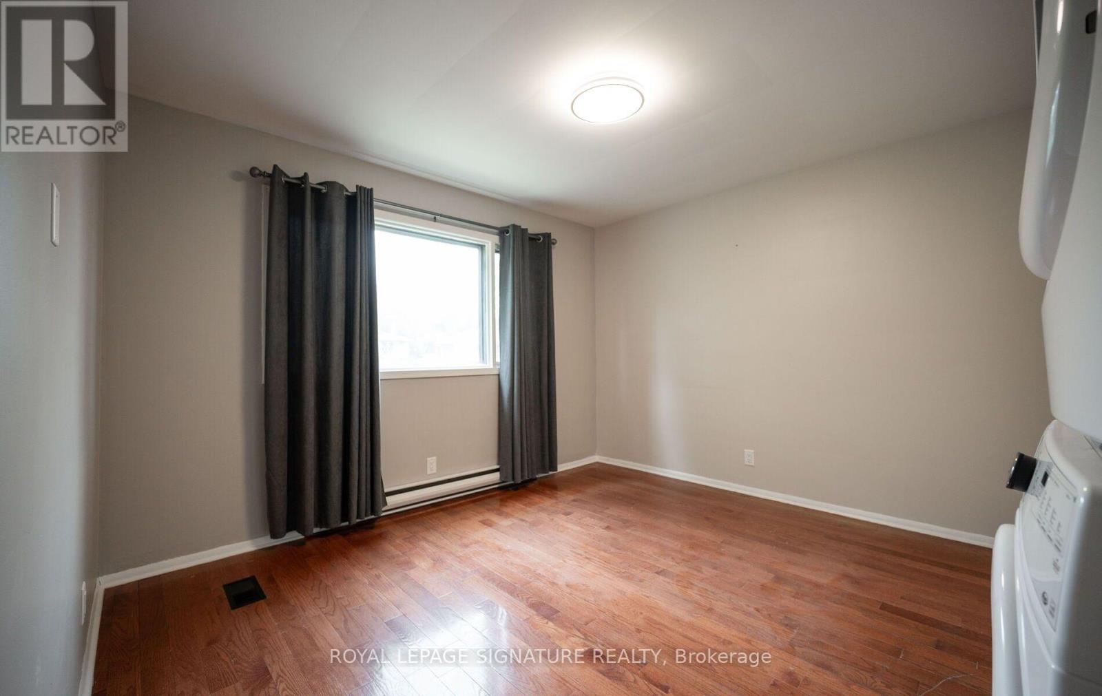 Upper - 16 Eleanor Court Property Photo 25