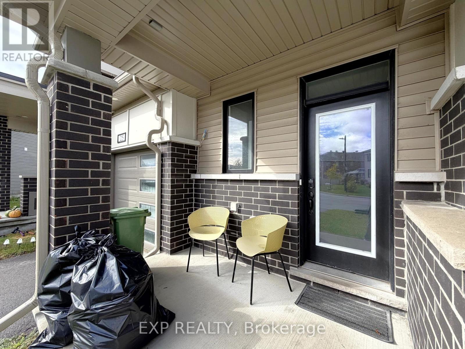 27 Bermondsey Way Property Photo 2